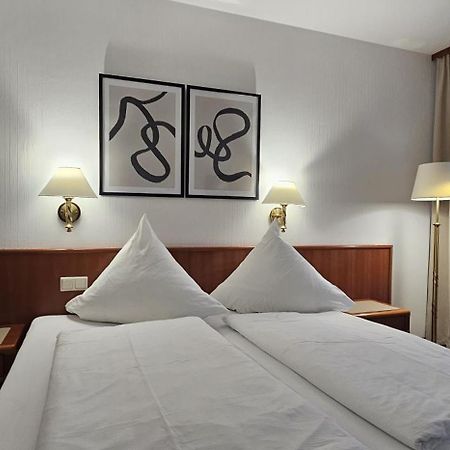 Hotel Garni Vierjahreszeiten Bad Staffelstein Ngoại thất bức ảnh